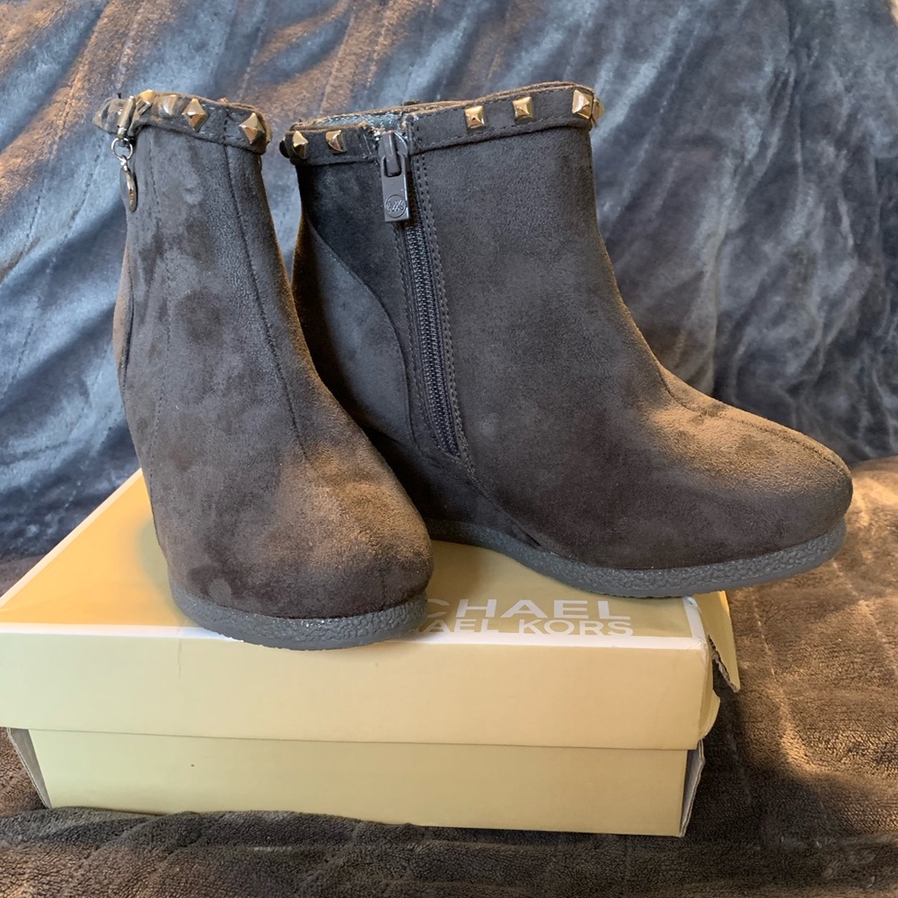 🎁 Studded Michael Kors booties - Brand new with box!